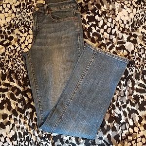Womens Levi jeans